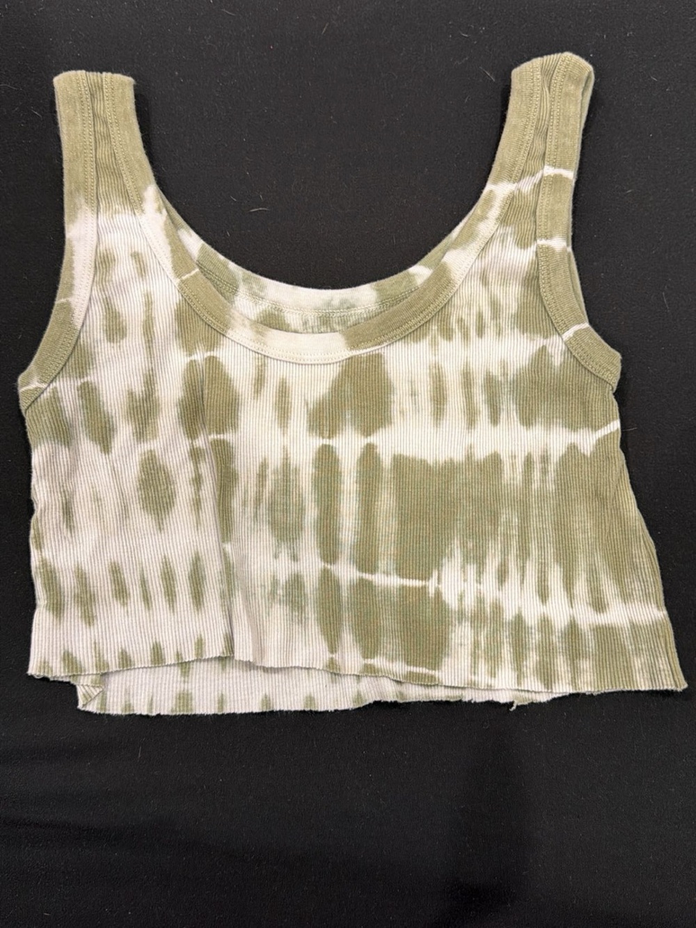Arizona Jean Company Olive Green and White Ribbed Tie-Dye Crop Tank